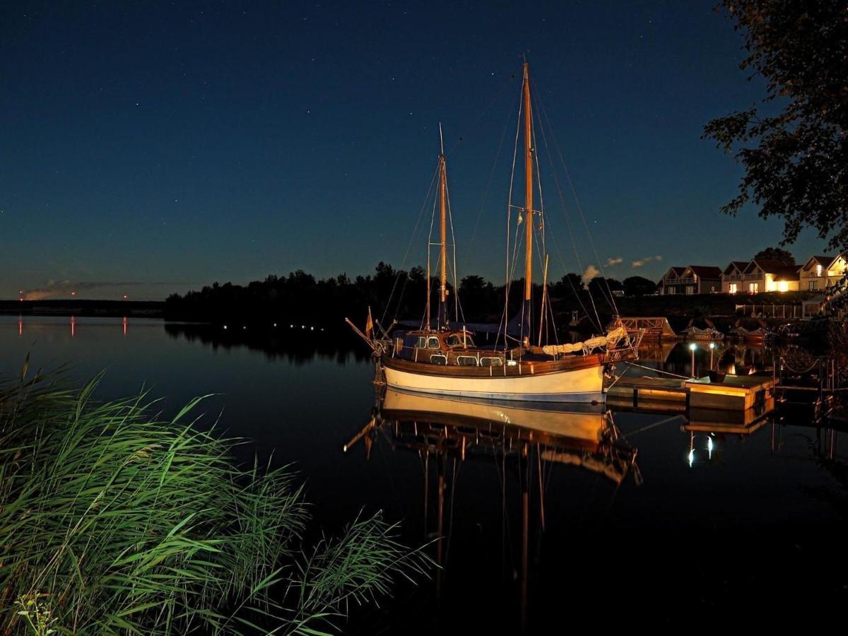 Altes Gewoelbe Mit Sauna Und Whirlpool Im Aussenbereich Elsterheide Luaran gambar